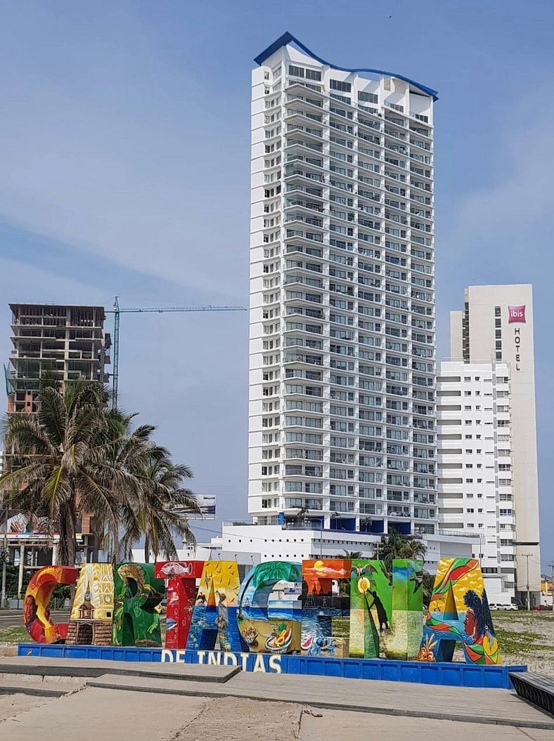 Apto p/ 4 o 5 Personas con Vista Directa al Mar a 5 min del